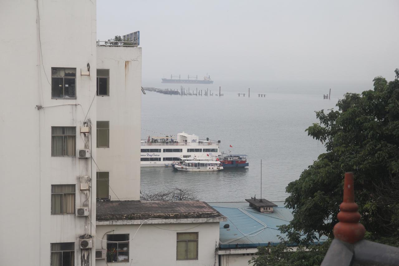 Hoang Yen Guesthouse Ha Long Luaran gambar